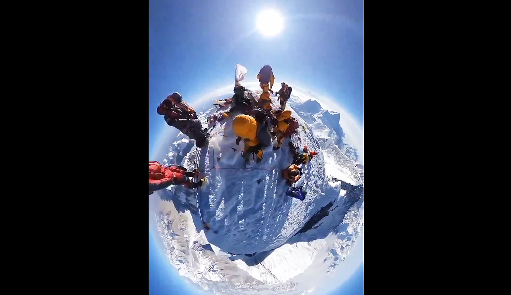 La Cima Del Monte Everest En Video