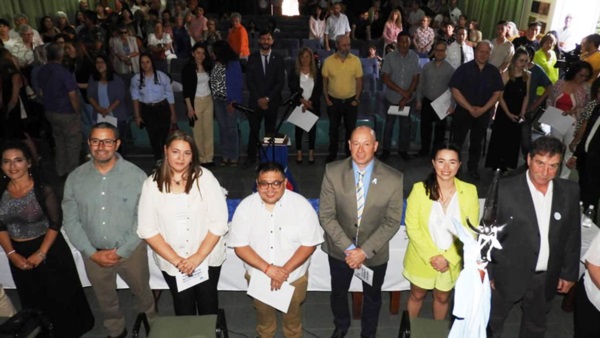 Los nuevos concejales juraron y asumieron su cargo durante el acto.