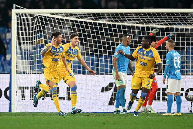 Barrenechea abrió el marcador en favor de Frosinone ante Napoli en el Diego Armando Maradona y marcó su primer tanto oficial en su carrera profesional.