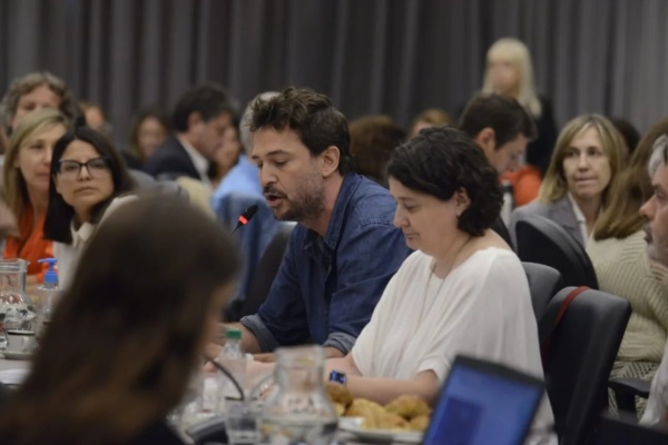 El director Santiago Mitre, este lunes, en la sede de Diputados.