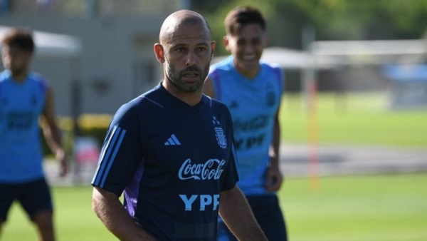 Mascherano aseguró que su intención es clasificar a los Juegos Olímpicos y bancó la continuidad de Scaloni.
