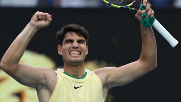 Alcaraz avanza y espera llegar a su primera final en Melbourne Park.