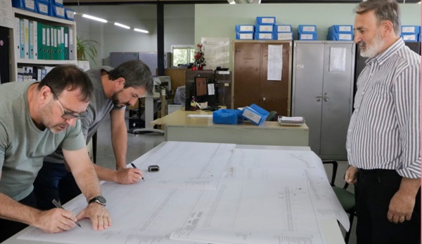 Merino firmó planos y documentación que será elevada a Vialidad.