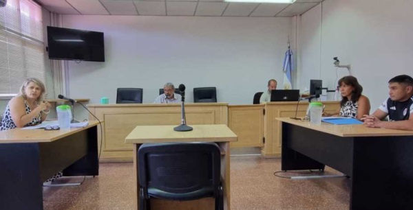 El juez Ricardo Rolón aceptó la solicitud de la Fiscalía de extender la prisión preventiva en Esquel a 45 días.