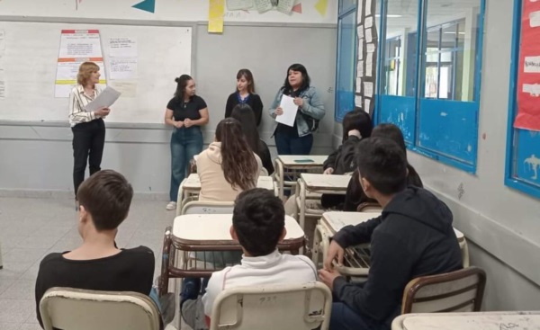 En los talleres se hace hincapié en que os jóvenes entiendan lo fundamental que es solicitar ayuda y animarse a hablar.
