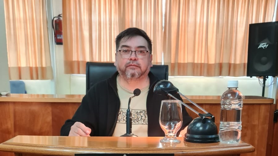 Ángel Cayupil, referente del partido y actual edil en el Concejo Deliberante.