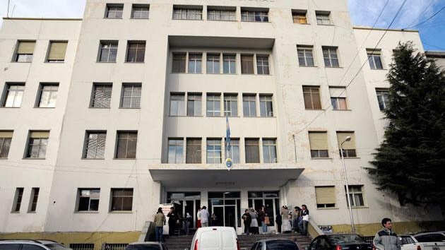 l hombre se recuperaba de una intervención quirúrgica en el Hospital Regional cuando huyó.