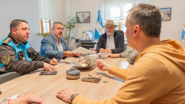 García, Iturrioz, Macharashvili  y Jurich abordando cuestiones de seguridad. 