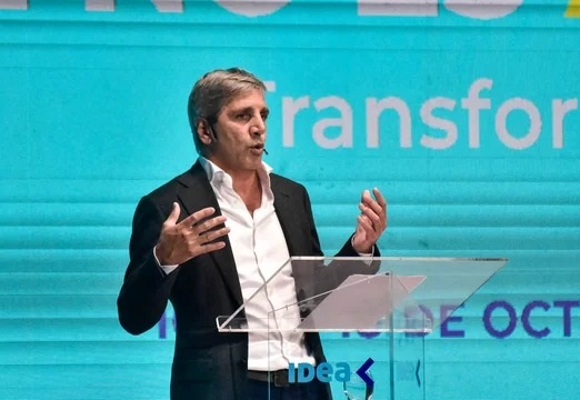 El ministro de Economía, Luis Caputo, en el Coloquio de IDEA 2024. Fotografía: Noticias Argentinas