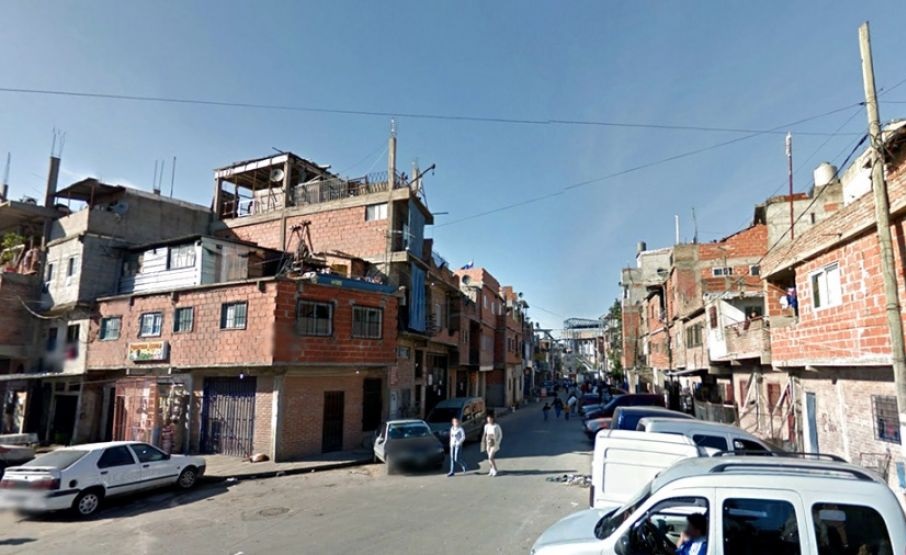 La motosierra llegó a los barrios.