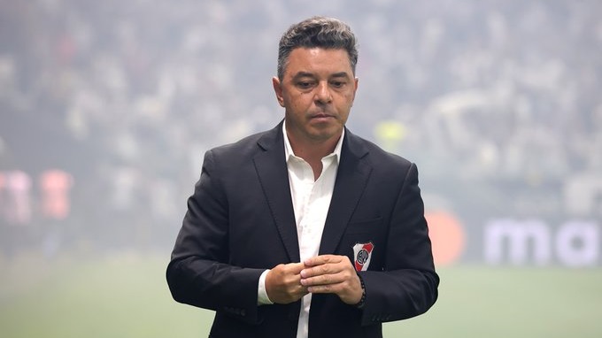 Aturdido aún por el mazazo del martes por la noche, el equipo de Gallardo no tiene tiempo que perder y da vuelta la página para buscar el milagro,