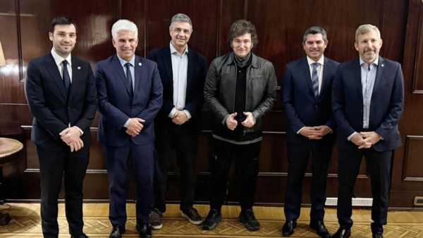 Nacho, Poggi, Macri, Milei, Catalán y Frigerio.