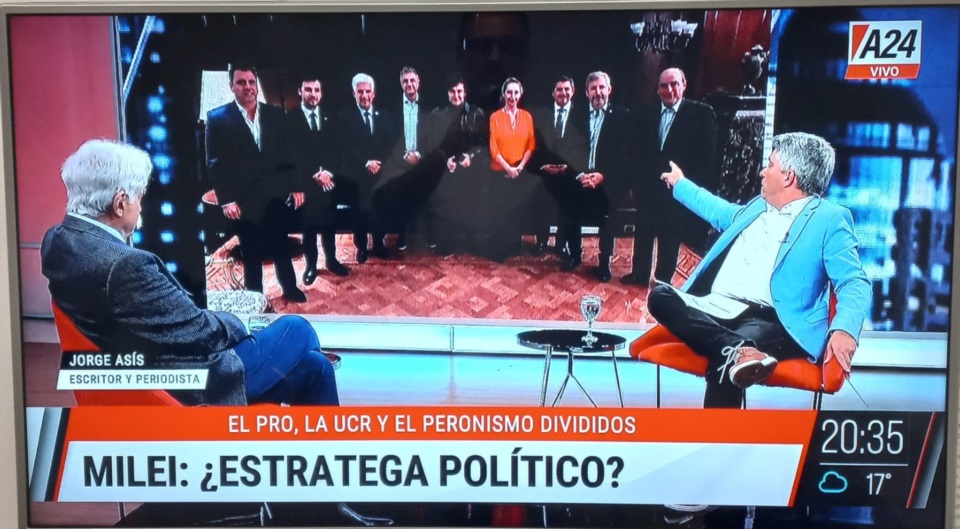 Asís en A24, hablando de Nacho.