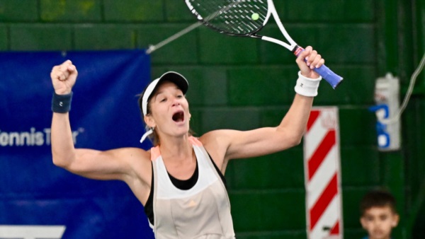 El grito de desahogo de Vito Bosio al ganar la final del W15. (Foto: Daniel Feldman/Jornada).
