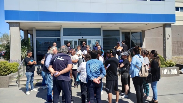 La audiencia no se realizó por el choque entre los planteos de las partes.