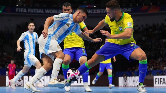 En un partido muy disputado y frenético, Brasil se impuso 2-1 ante Argentina.