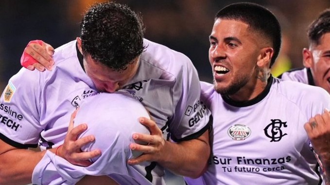 Como visitante en el Gigante de Arroyito, el equipo del Gallego Insúa venció 1-0 a Rosario Central.