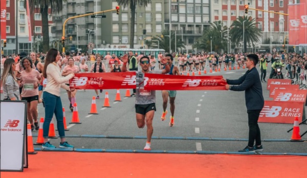 Un cierre tremendo entre Arbe y Maza. (Foto: quedigital.com.ar).