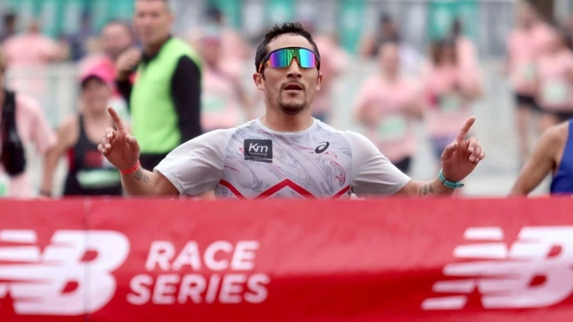 Joaquín Arbe ganó los 21 kilómetros. (Foto 0223).