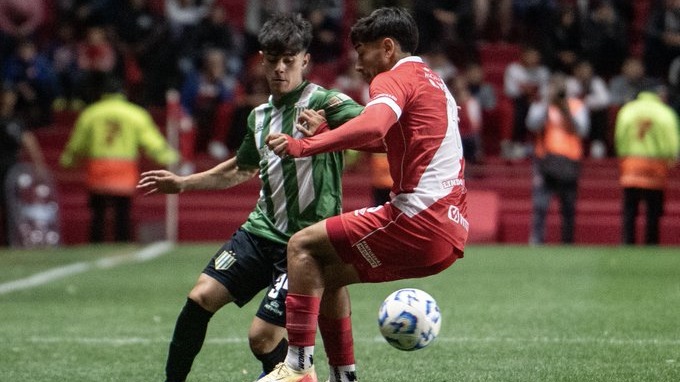 Tras un empate y una caída, Banfield volvió a perder.