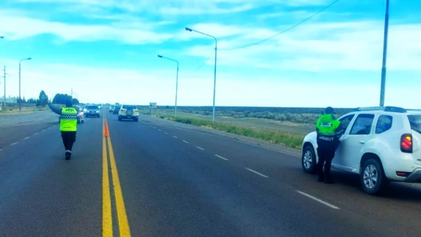 En todo el territorio de Chubut se controlaron más de 9.900 vehículos. 