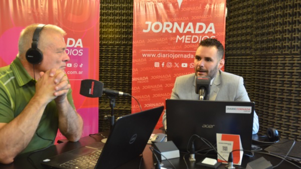 Facundo Bonavita junto a Osvaldo Castro Ruiz en "La Linterna".