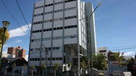 La audiencia se desarrolló en los tribunales de Trelew. 