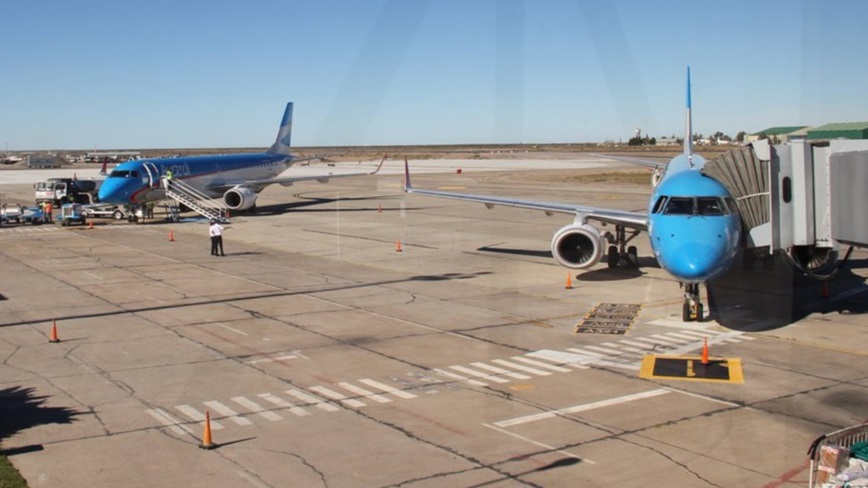 La solicitud tiene que ver con la internacionalización de la terminal.