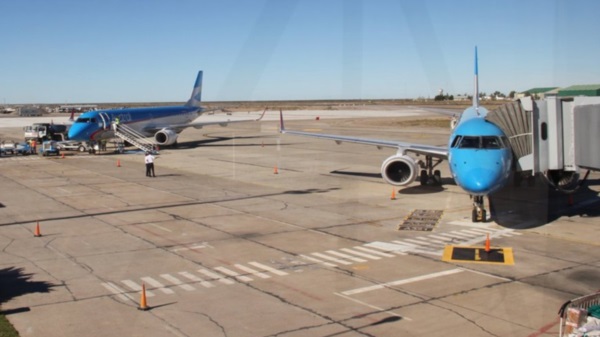 La solicitud tiene que ver con la internacionalización de la terminal.