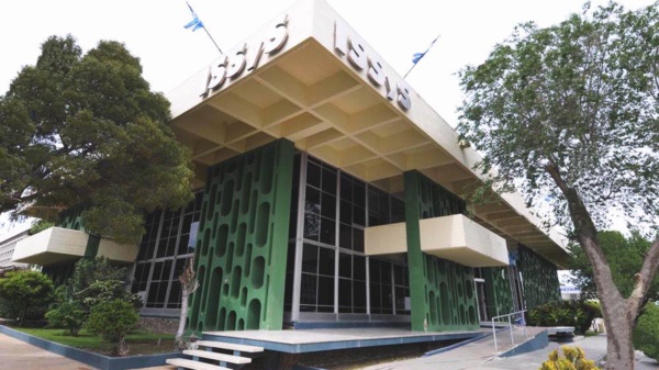 Casa Central del ISSyS en Rawson 