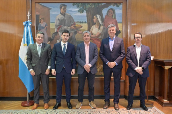 Nacho con Caputo, en septiembre pasado. Se verán de nuevo el martes.