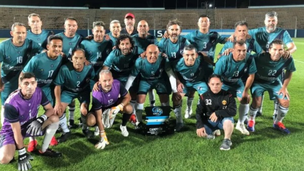 El equipo +48 de Guillermo Brown campeón en la Copa Argentina 2024.
