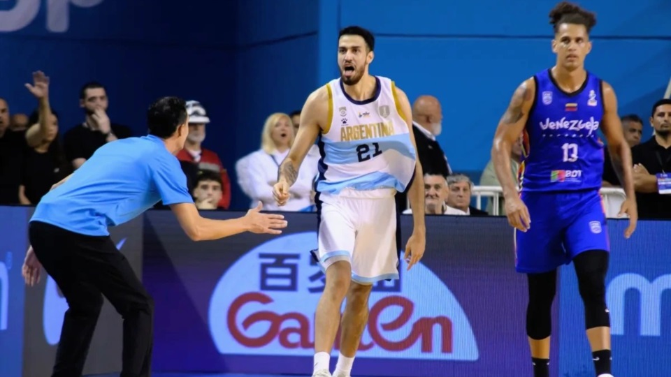Lindo partido de Argentina en Mar del Plata por la clasificación a la Americup: 72-61 a Venezuela.