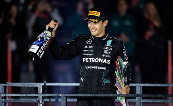 El británico de Mercedes George Russell ganó con autoridad el Gran Premio de Estados Unidos.