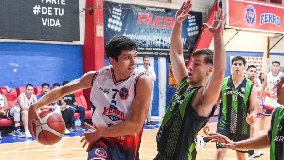 Ferro y Germinal se verán las caras en el Mariano Riquelme. Foto: Mariano Di Giusto/Jornada.