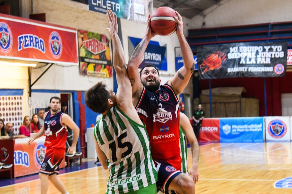Germinal le ganó a Ferro en Madryn. (Foto: Mariano Di Giusto/Jornada).