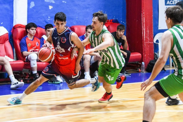 Germinal le ganó a Ferro en Madryn. (Foto: Mariano Di Giusto/Jornada).