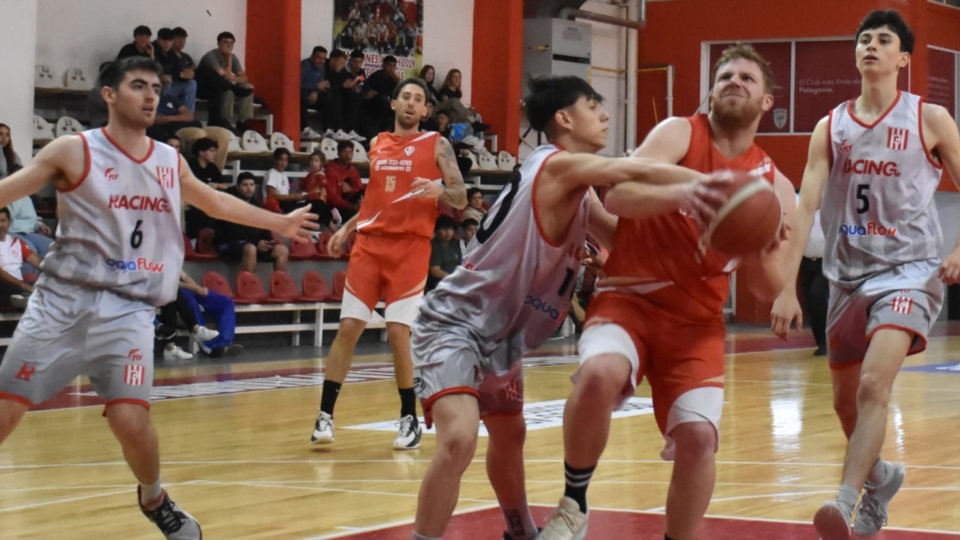 Huracán vapuleó a Racing. (Foto: Sergio Esparza/Jornada).