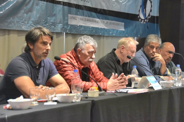 Kramer, González, Monesterolo y Juárez durante la presentación.