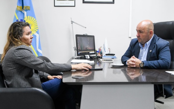 Ministra Mirantes con el intendente Sastre.