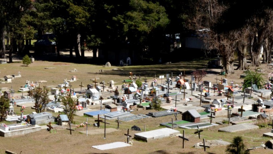 El cementerio esquelense y su futura concesión.