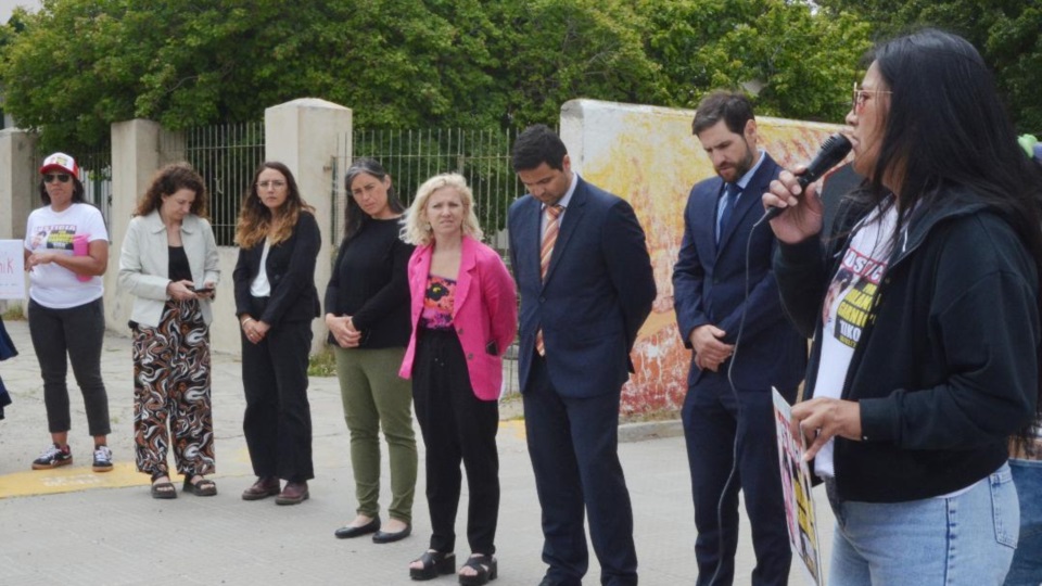 Representantes de la Fiscalía de Esquel se sumaron al acto.
