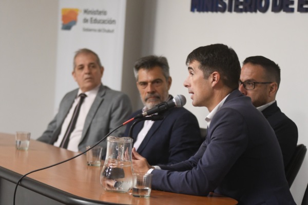 Juan Taccari, de Relaciones Institucionales de PAE.