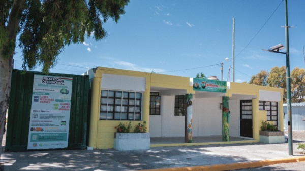 Ambiente Municipal con nuevas instalaciones en playa Unión.