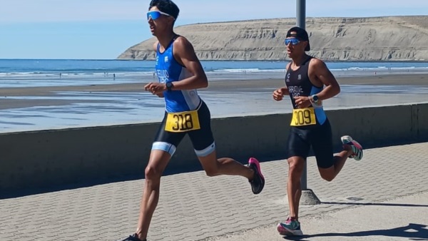 Tremendo mano a mano entre Bellido (01:00:46) y Arrative (01:00:44).