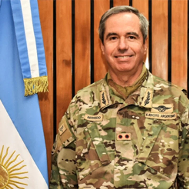 El General de Brigada Jorge Fabián Berredo cuando estaba en funciones. Fotografía: Agencia Noticias Argentinas.