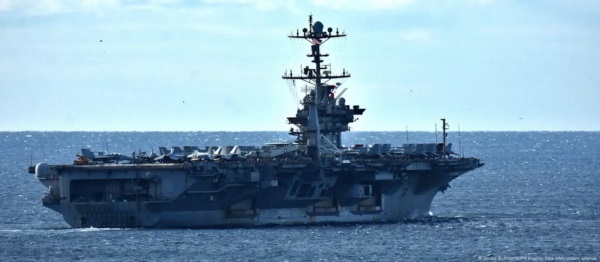 El portaaviones USS Harry S. Truman, del que acababa de despegar el F18 siniestrado, en una imagen de archivo.