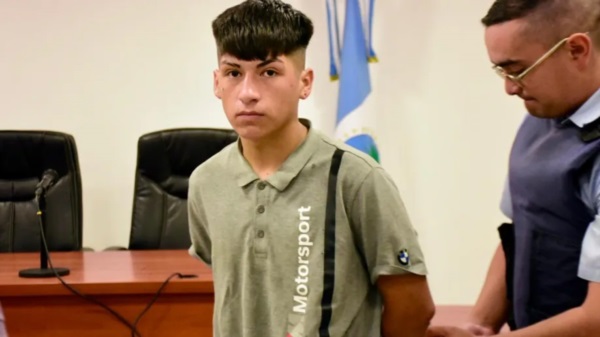 Imputaron al joven que dejó grave a otro tras darle una paliza afuera de un boliche en Plottier. Foto: Matías Subat