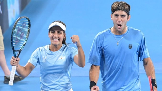 El equipo de tenis nacional arrancó en el torneo mixto y fue con una victoria contundente ante Australia