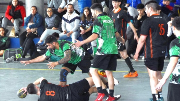 Cumehue le volvió a ganar una final a Muzio. (Foto archivo).
